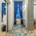 Designer Aristocratic 1 Bedroom | Next To Cathedral